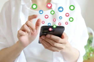 トルコ植毛を受けた芸能人・有名人は誰？実例からわかる選ばれる理由と注意点