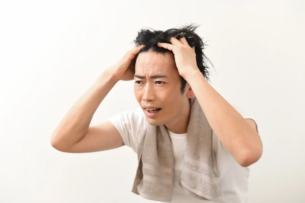 薄毛と頭皮環境の関係｜なぜシャンプー選びが重要なのか